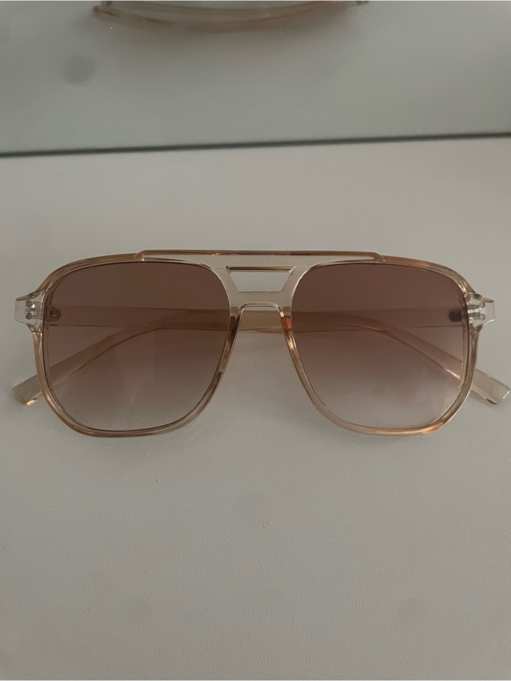 Women's Clear Pink Gradient Lens Fashion Aviator Glasses
